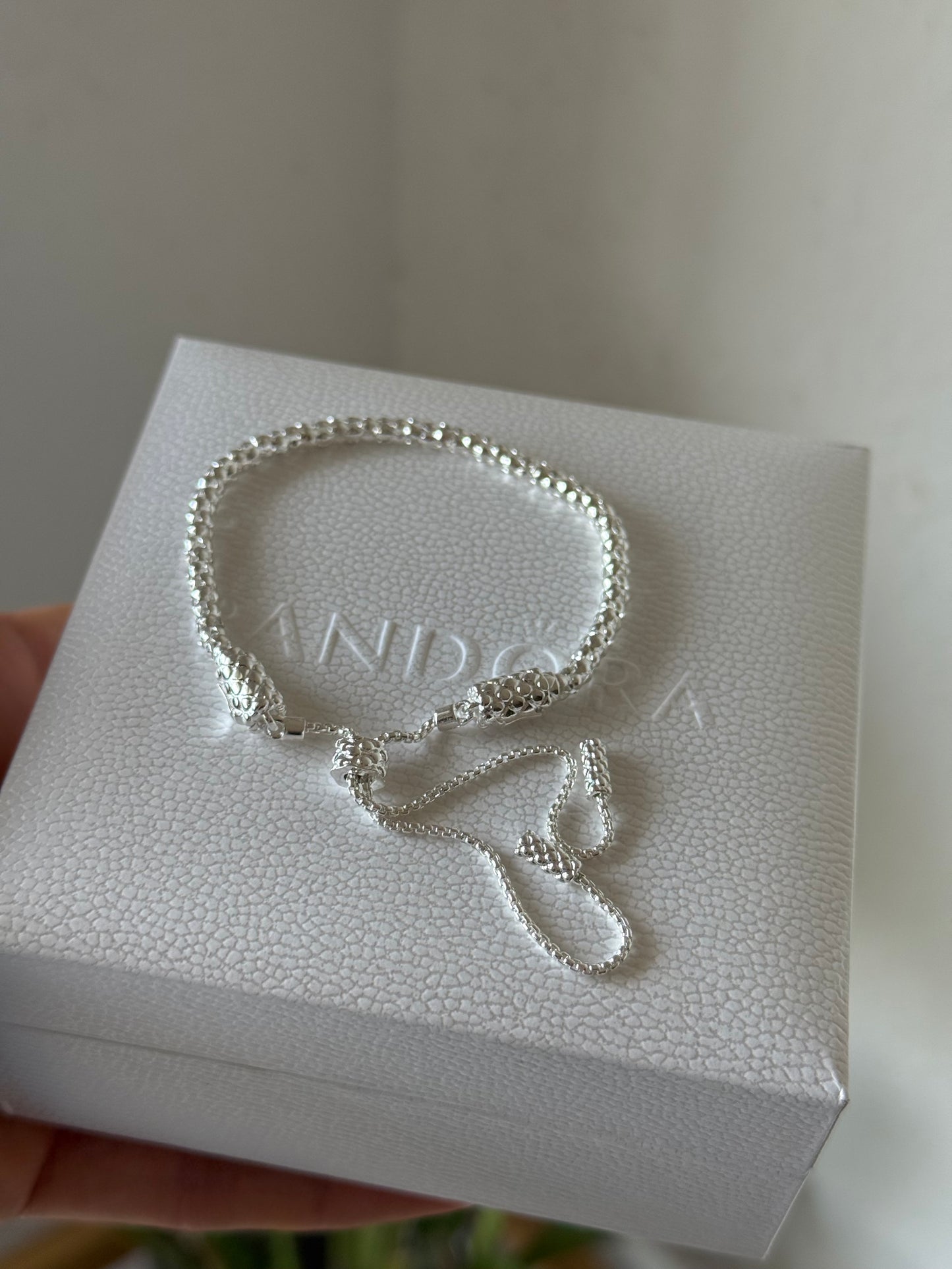 Pulsera Pandora ajustable