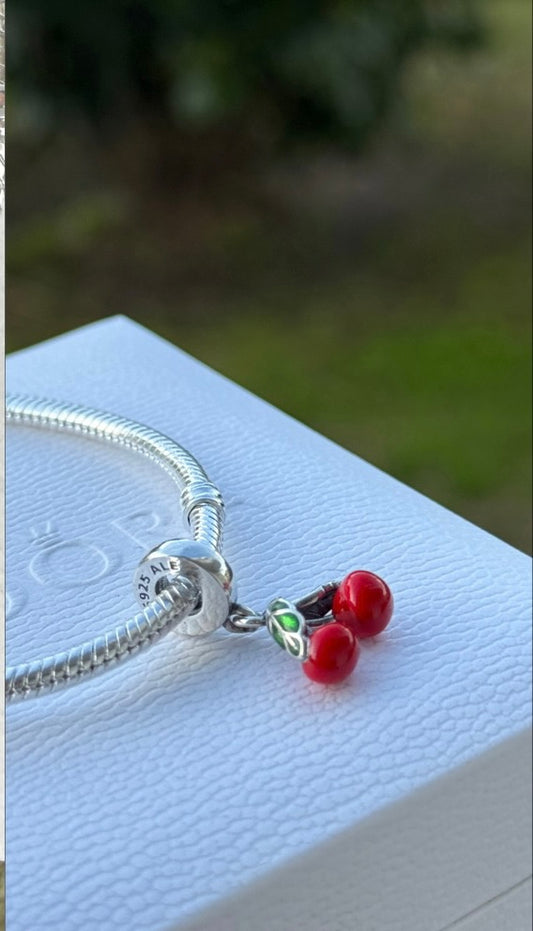 Charm guinda Pandora