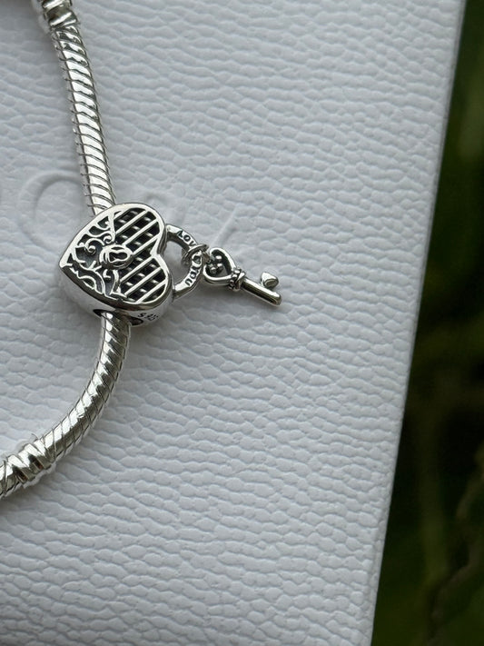 Charms Pandora llave corazón
