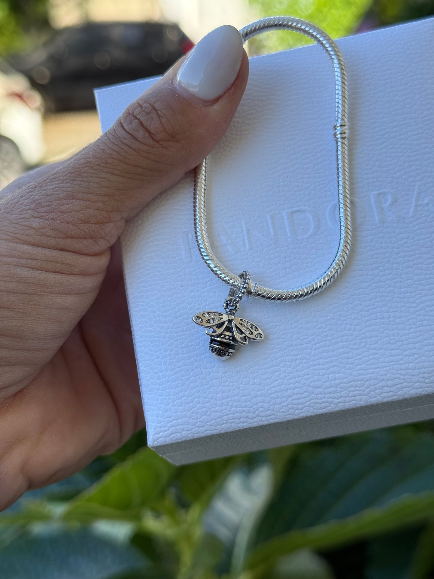 Charms abeja Pandora