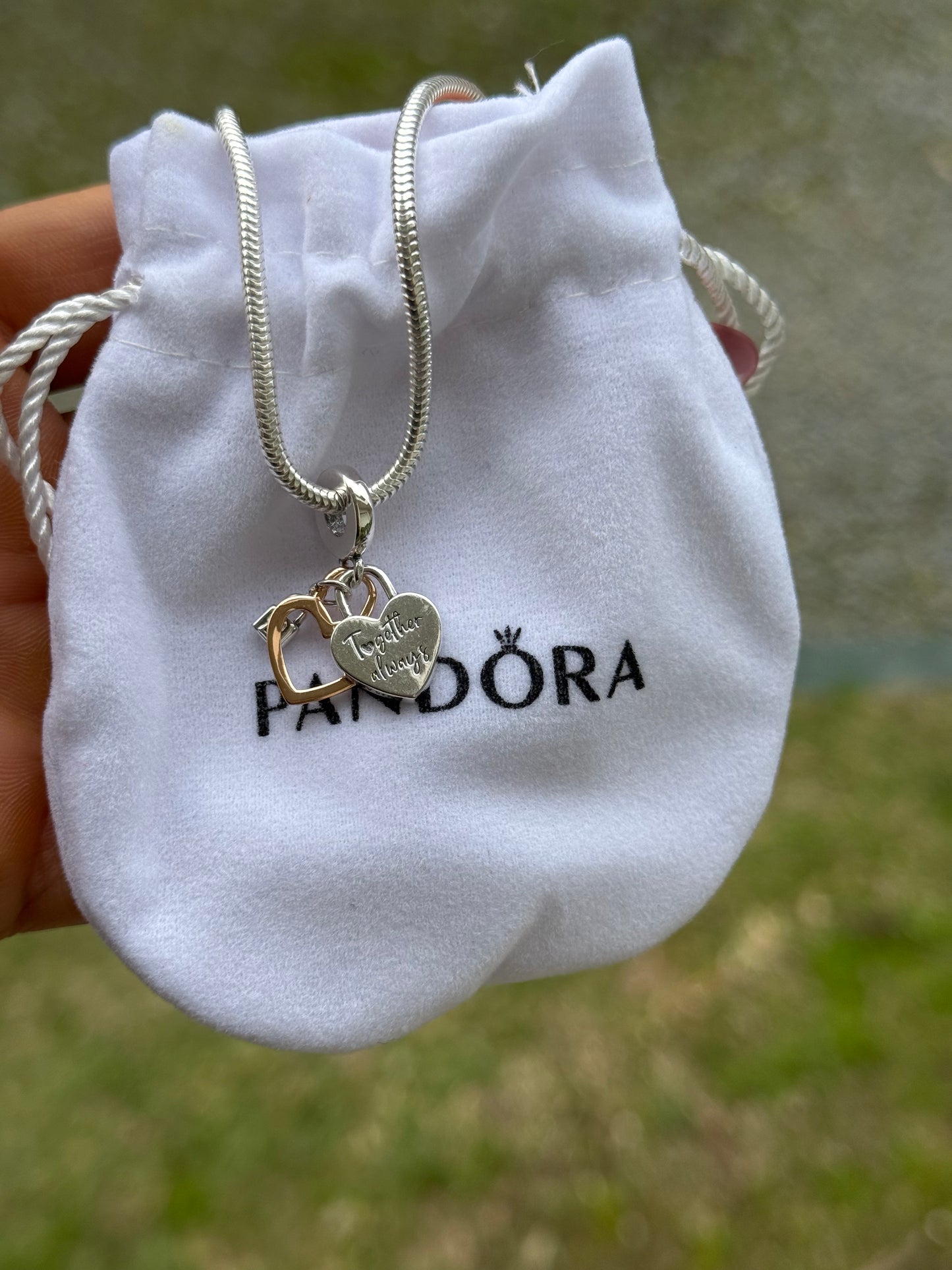 Charms corazon candando pandora