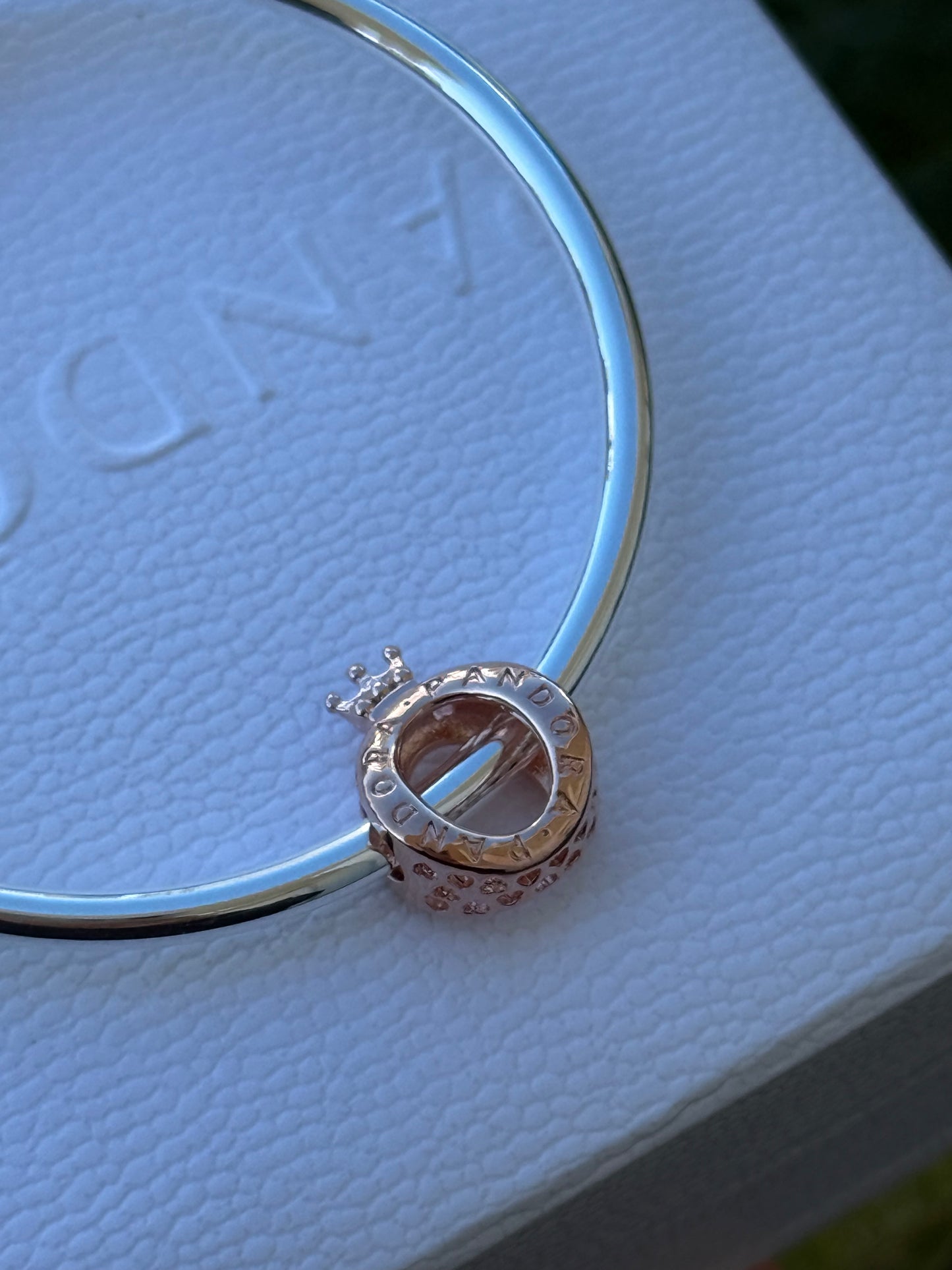 Charms pandora corona