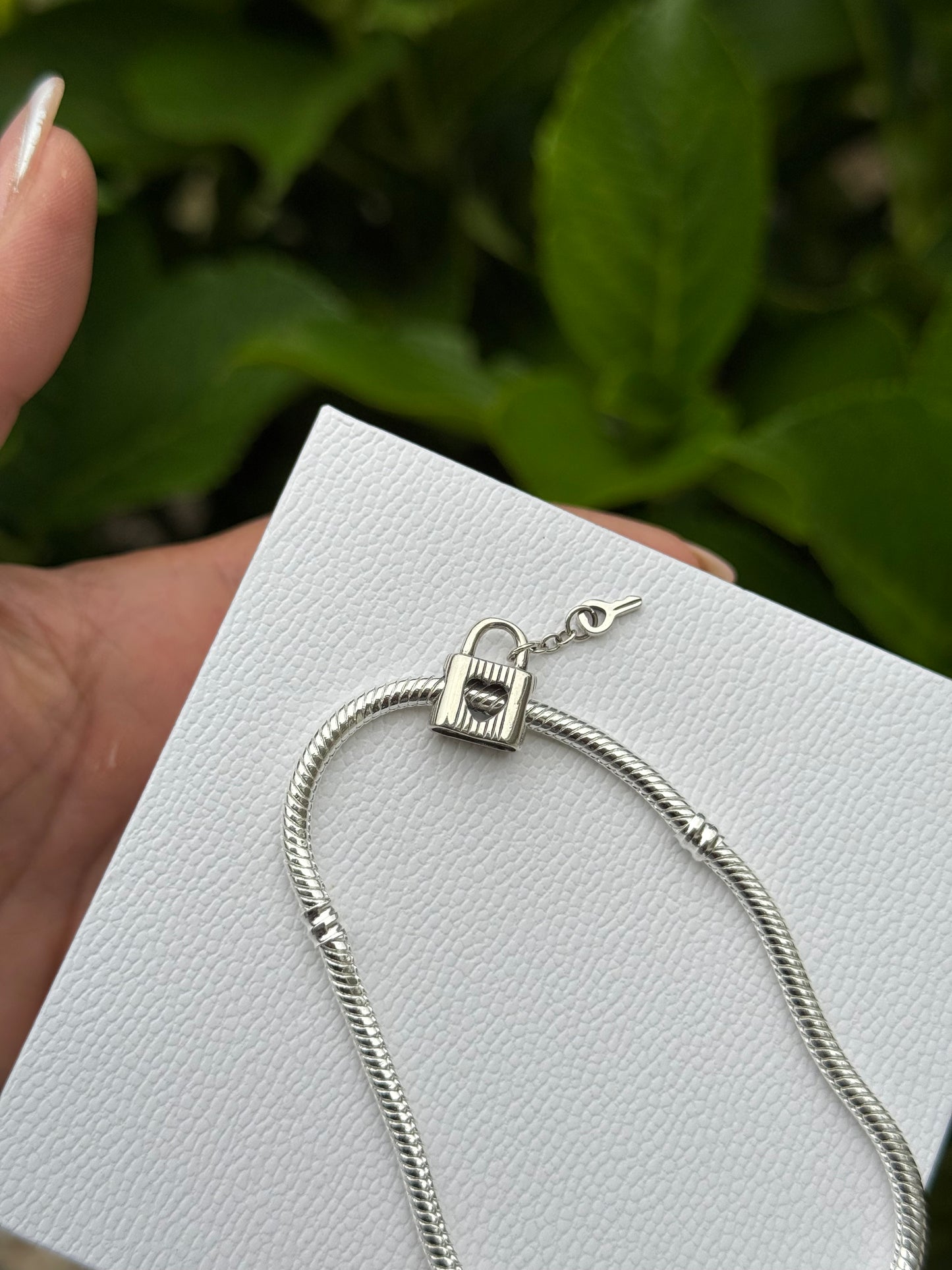 Charm llave candado Pandora